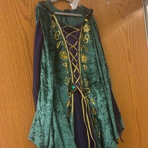Child Winifred Hocus Pocus size large costume